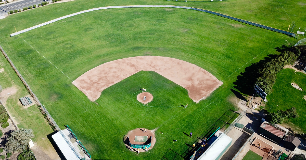 Rent Field - Baseball Varsity in Santa Maria