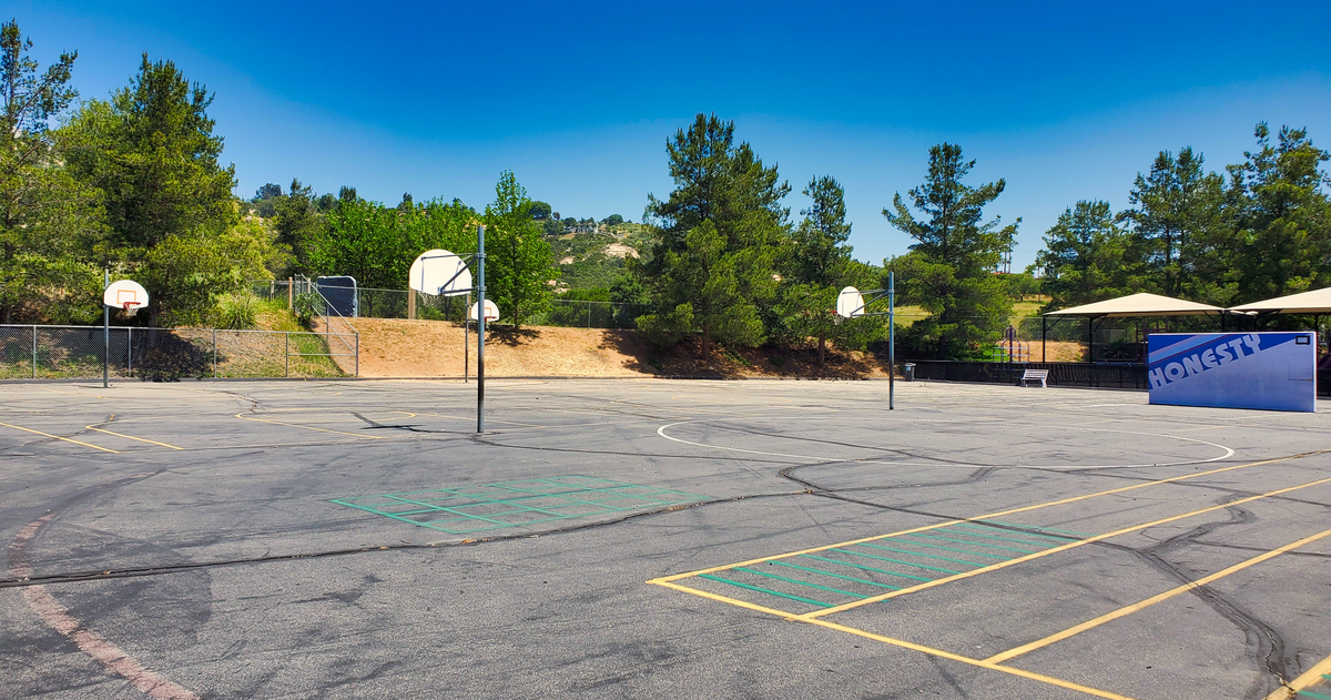 Rent a Basketball Courts (Outdoor) in Valley Center CA 92082