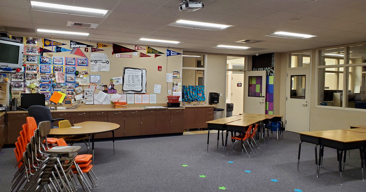 Rent Classroom Standard in Ramona